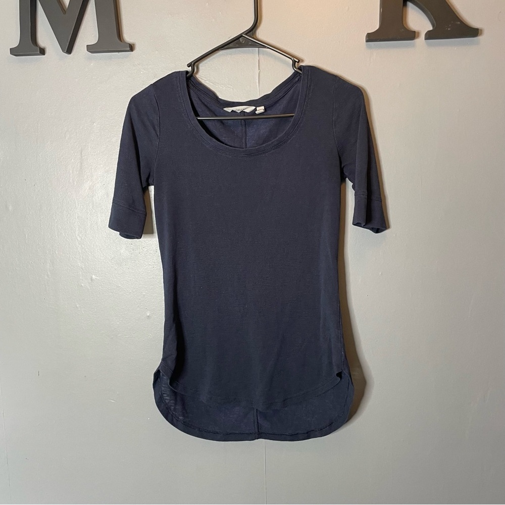 Athleta Navy Blue Scoop Neck three quarter sleeve Women's Top size xxs